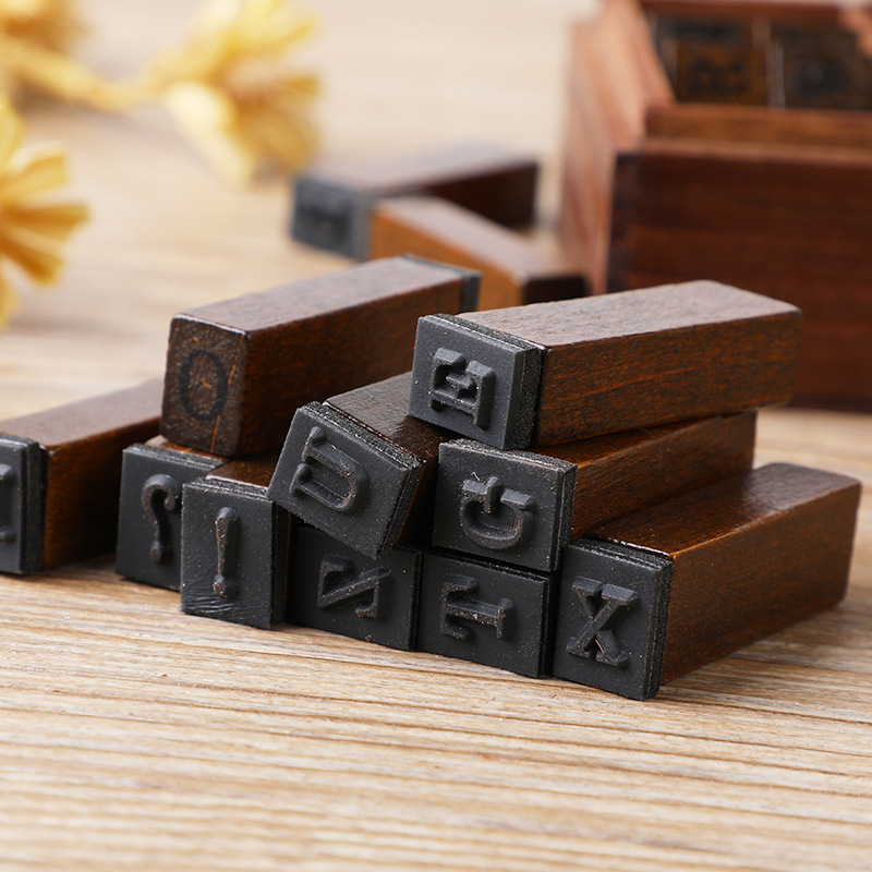 Set di 28 Timbri Alfabetici Vi - Rubber Stamp Blank recensione e prezzo